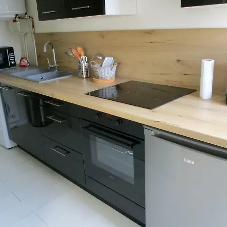 Spacieux Dans Parc Arbore Lejlighed